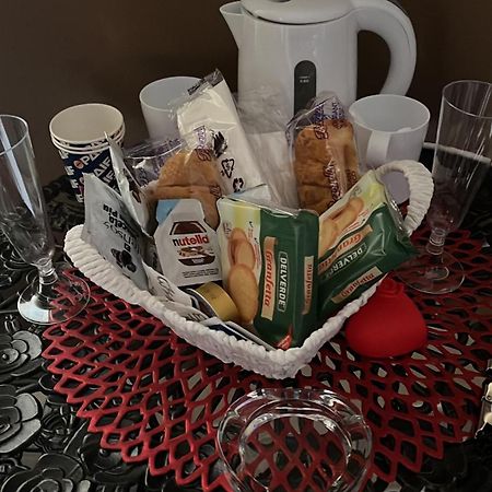 B&B La Reggia Di Rihanna Spa Казерта Екстер'єр фото