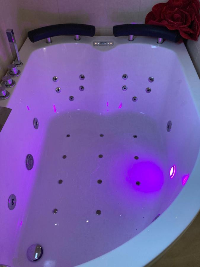 B&B La Reggia Di Rihanna Spa Казерта Екстер'єр фото